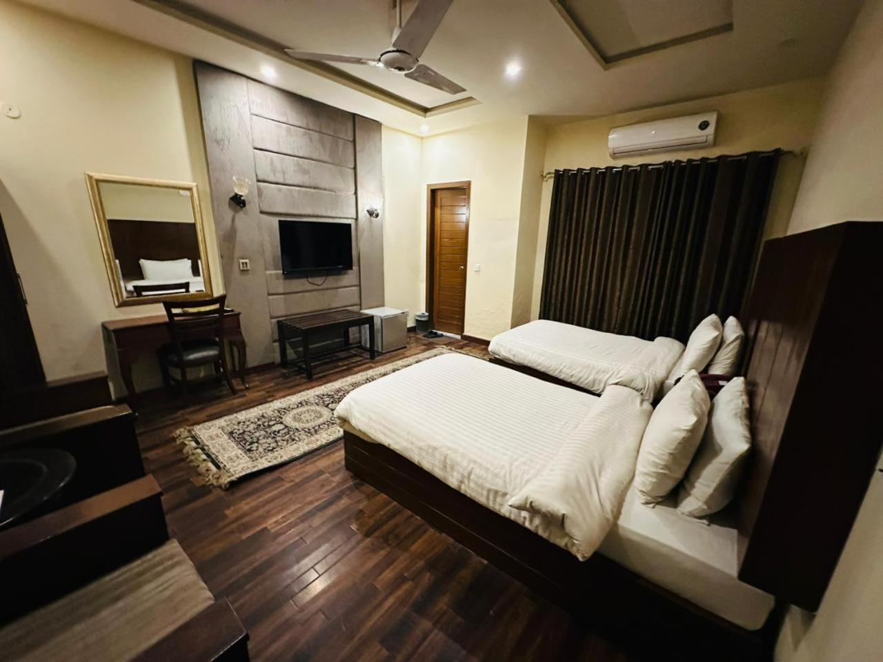 Shelton'S Rezidor Lahore Luaran gambar